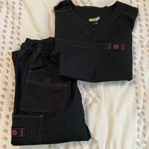 Wonder Flex scrubs for women size S